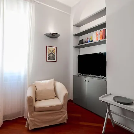 Xenia - Intimate 10 Min From Duomo Milan