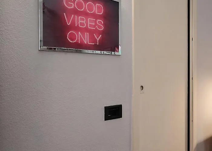 Apartament Xenia - Intimate 10 Min From Duomo Mediolan